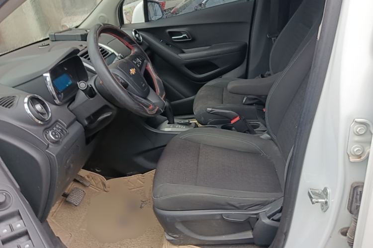 Used Chevrolet Trax 2016 1.4T Automatic Two-Wheel Drive Comfort Version with Sunroof Left Front Seat