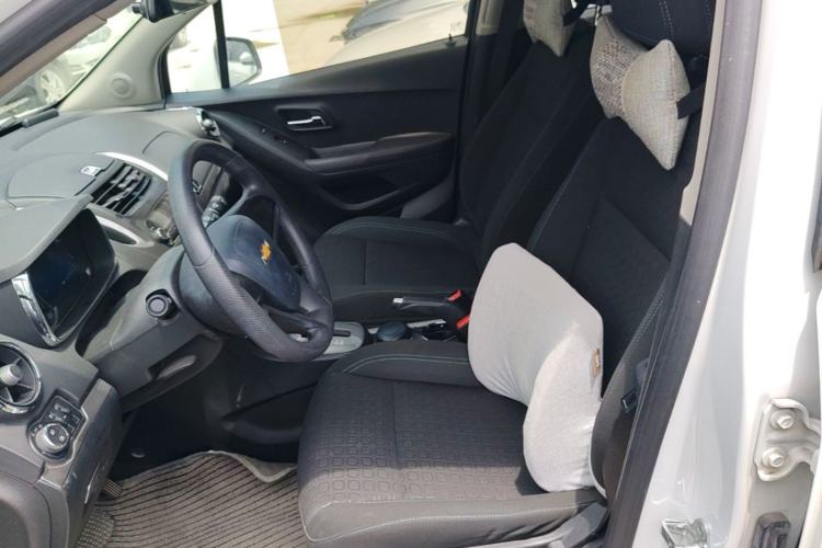 Used Chevrolet Trax 2016 1.4T Automatic Two-Wheel Drive Comfort Version with Sunroof Left Front Seat