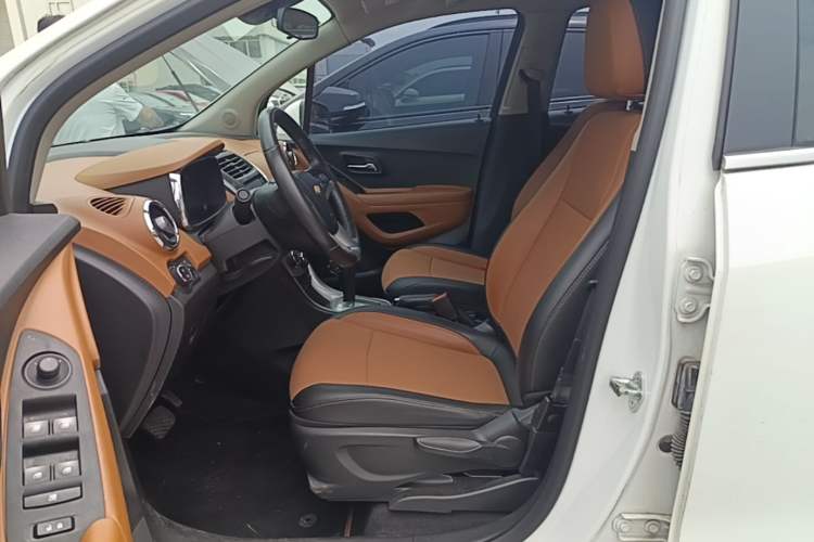 Used Chevrolet Trax 2016 1.4T Automatic Two-Wheel Drive Luxury Version Left Front Seat