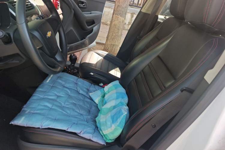 Used Chevrolet Trax 2016 1.4T Manual Two-Wheel Drive Comfort Version with Sunroof Left Front Seat