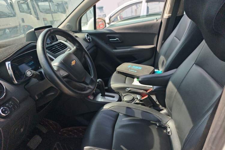 Used Chevrolet Trax 2016 1.4T Automatic Two-Wheel Drive Comfort Version with Sunroof Left Front Seat