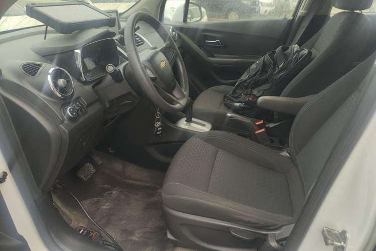 Used Chevrolet Trax 2016 1.4T Automatic Two-Wheel Drive Comfort Version with Sunroof Left Front Seat