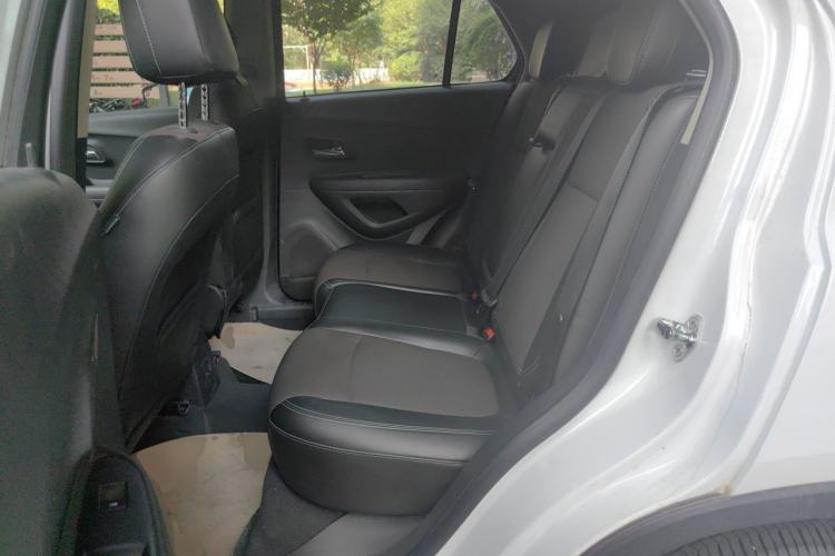 Used Chevrolet Trax 2016 1.4T Automatic Two-Wheel Drive Luxury Version Left Rear Seat
