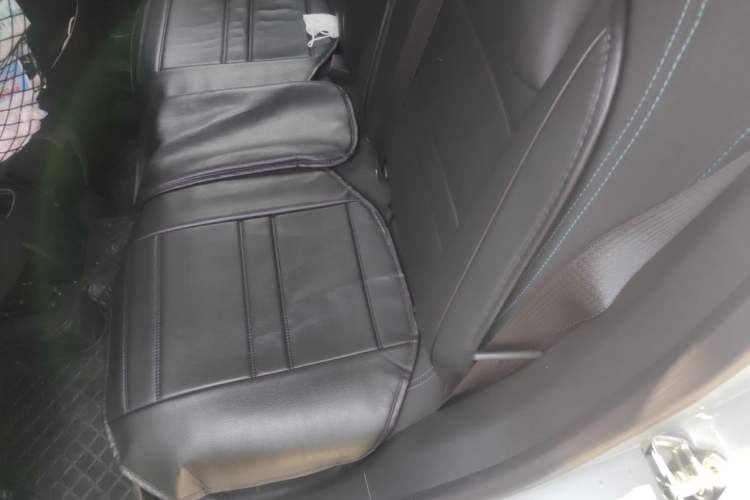 Used Chevrolet Trax 2016 1.4T Automatic Two-Wheel Drive Comfort Version with Sunroof Left Rear Seat