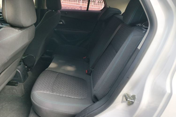 Used Chevrolet Trax 2016 1.4T Automatic Two-Wheel Drive Comfort Version with Sunroof Left Rear Seat