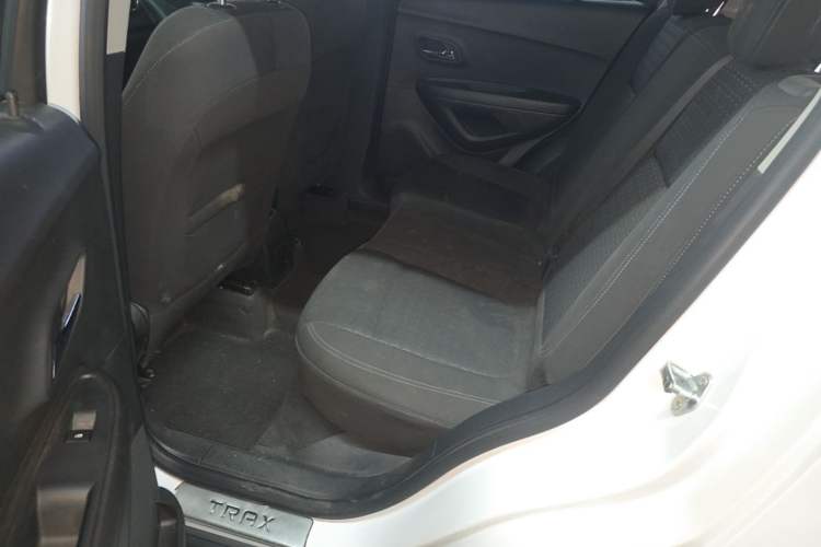 Used Chevrolet Trax 2016 1.4T Automatic Two-Wheel Drive Comfort Version with Sunroof Left Rear Seat
