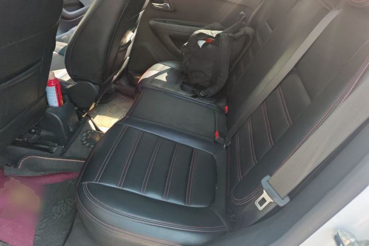 Used Chevrolet Trax 2016 1.4T Manual Two-Wheel Drive Comfort Version with Sunroof Left Rear Seat