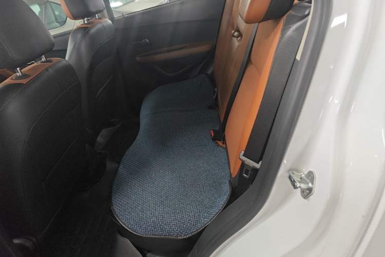 Used Chevrolet Trax 2016 1.4T Automatic Two-Wheel Drive Luxury Version Left Rear Seat
