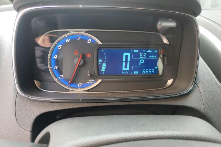 Used Chevrolet Trax 2016 1.4T Automatic Two-Wheel Drive Luxury Version Odometer Close Up