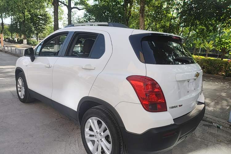 Used Chevrolet Trax 2016 1.4T Manual Two-Wheel Drive Comfort Version with Sunroof Rear Left 45 Deg