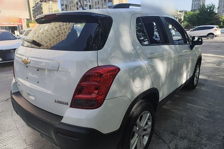 Used Chevrolet Trax 2016 1.4T Manual Two-Wheel Drive Comfort Version with Sunroof Rear Right 45 Deg