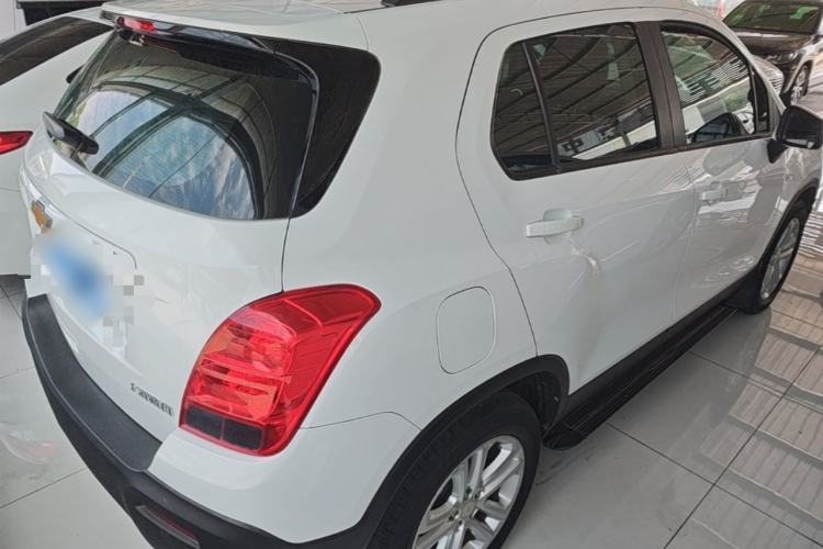 Used Chevrolet Trax 2016 1.4T Automatic Two-Wheel Drive Comfort Version with Sunroof Rear Right 45 Deg