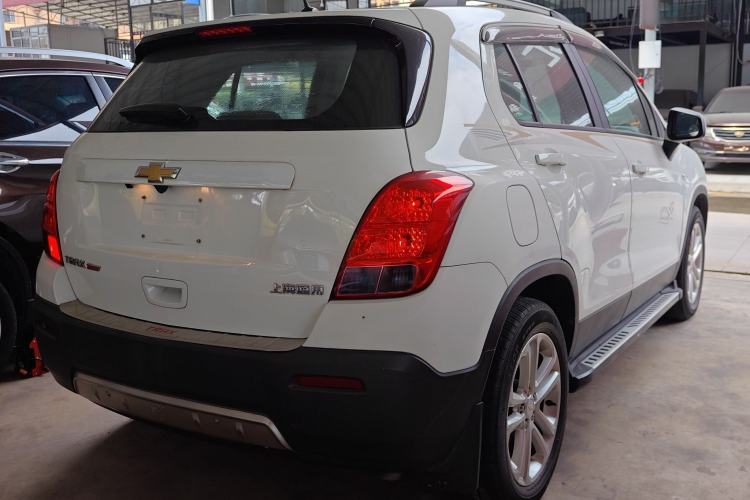 Used Chevrolet Trax 2016 1.4T Manual Two-Wheel Drive Comfort Version with Sunroof Rear Right 45 Deg