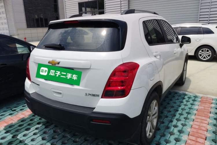 Used Chevrolet Trax 2016 1.4T Automatic Two-Wheel Drive Comfort Version with Sunroof Rear Right 45 Deg