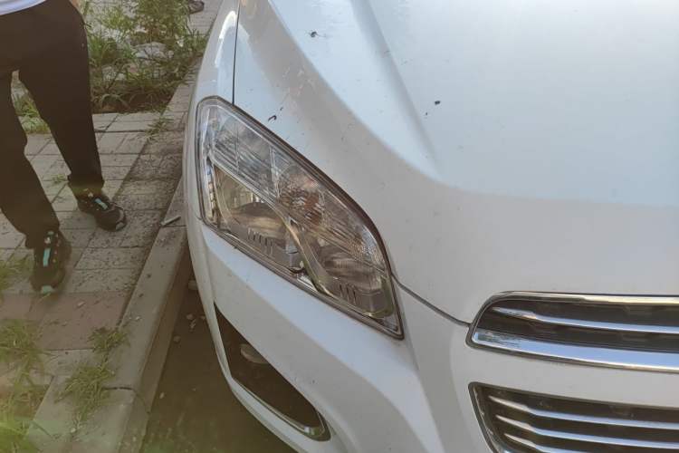 Used Chevrolet Trax 2016 1.4T Automatic Two-Wheel Drive Luxury Version Right Front Headlight