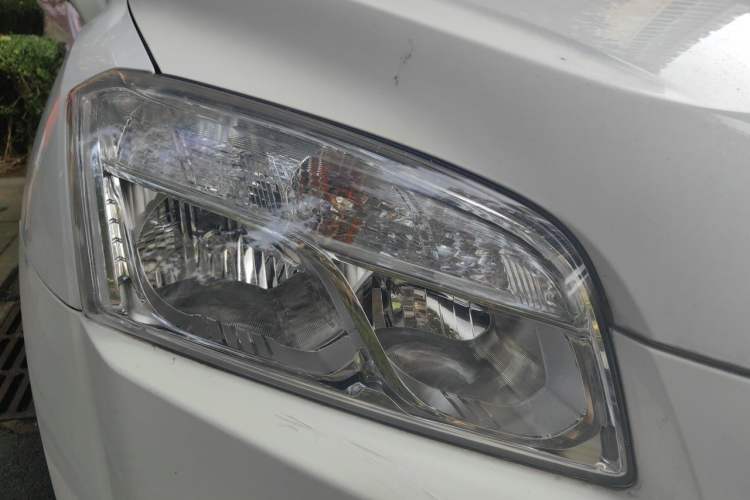 Used Chevrolet Trax 2016 1.4T Automatic Two-Wheel Drive Luxury Version Right Front Headlight