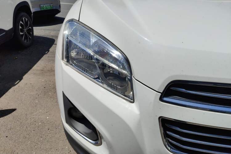 Used Chevrolet Trax 2016 1.4T Automatic Two-Wheel Drive Luxury Version Right Front Headlight