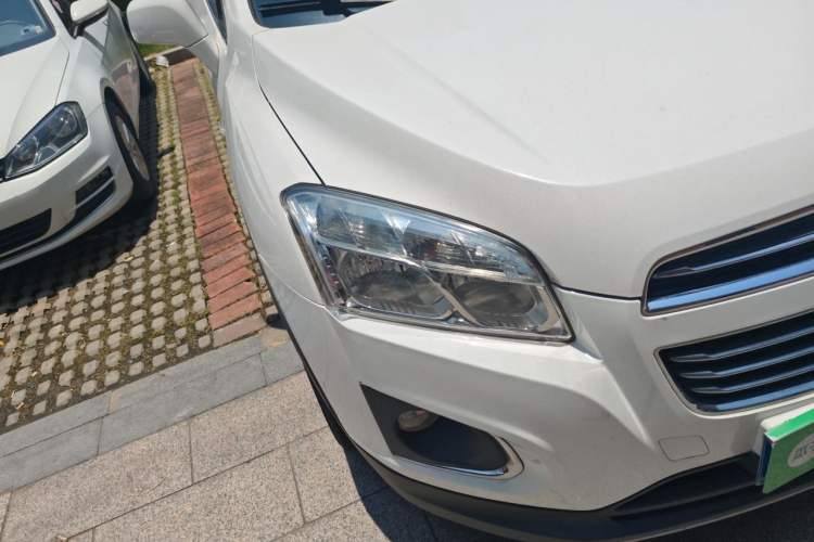 Used Chevrolet Trax 2016 1.4T Automatic Two-Wheel Drive Luxury Version Right Front Headlight