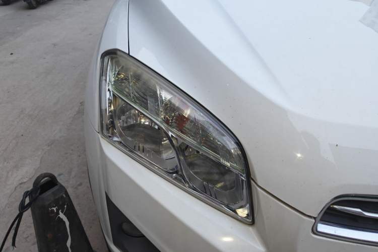 Used Chevrolet Trax 2016 1.4T Automatic Two-Wheel Drive Luxury Version Right Front Headlight