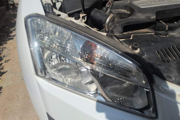 Used Chevrolet Trax 2016 1.4T Automatic Two-Wheel Drive Luxury Version Right Front Headlight