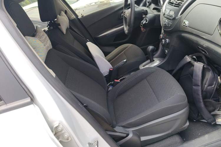 Used Chevrolet Trax 2016 1.4T Automatic Two-Wheel Drive Comfort Version with Sunroof Right Front Seat