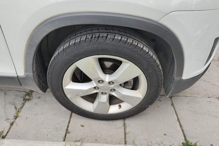 Used Chevrolet Trax 2016 1.4T Automatic 4x4 Flagship Model Right Front Wheel Hub