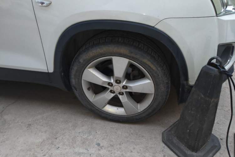 Used Chevrolet Trax 2016 1.4T Automatic Two-Wheel Drive Luxury Version Right Front Wheel Hub