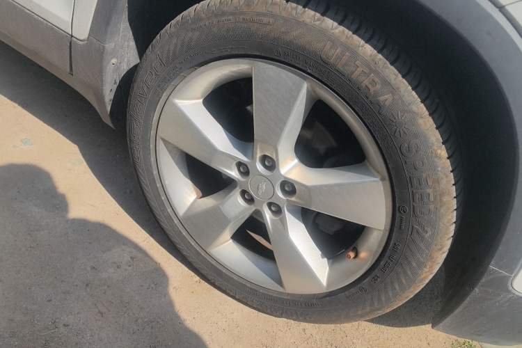 Used Chevrolet Trax 2016 1.4T Automatic Two-Wheel Drive Luxury Version Right Front Wheel Hub