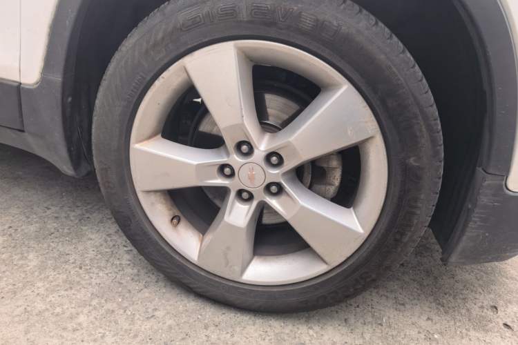 Used Chevrolet Trax 2016 1.4T Automatic Two-Wheel Drive Luxury Version Right Front Wheel Hub