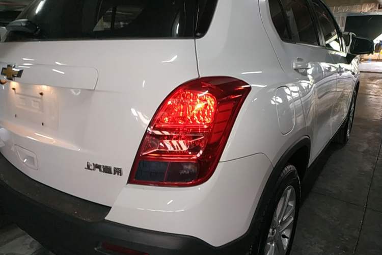 Used Chevrolet Trax 2016 1.4T Automatic Two-Wheel Drive Comfort Version with Sunroof Right Rear Taillight