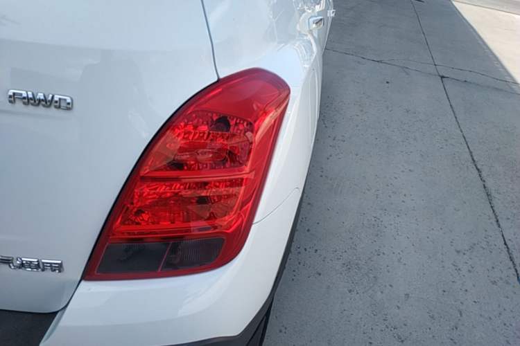 Used Chevrolet Trax 2016 1.4T Automatic 4x4 Flagship Model Right Rear Taillight