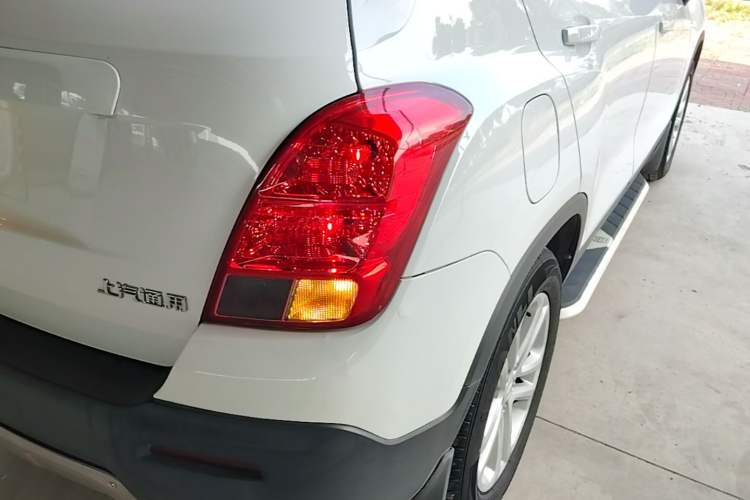 Used Chevrolet Trax 2016 1.4T Automatic Two-Wheel Drive Comfort Version with Sunroof Right Rear Taillight