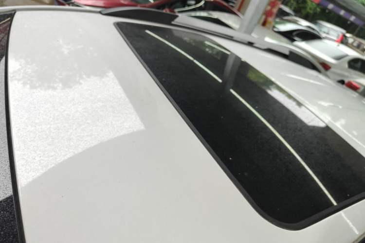 Used Chevrolet Trax 2016 1.4T Automatic Two-Wheel Drive Comfort Version with Sunroof Roof