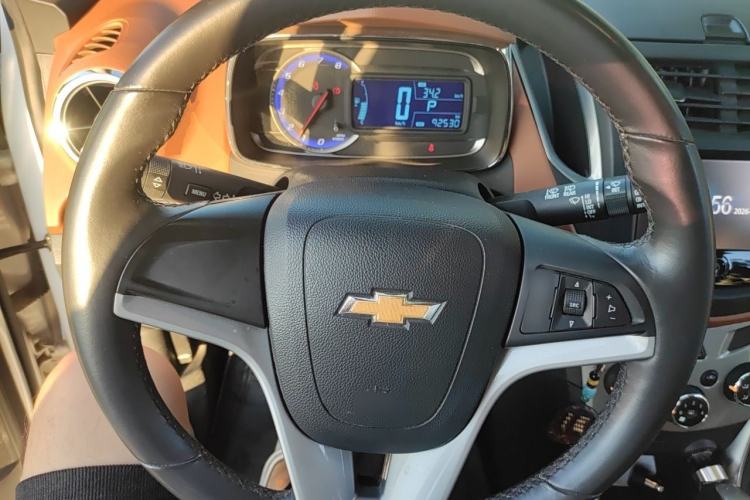 Used Chevrolet Trax 2016 1.4T Automatic Two-Wheel Drive Luxury Version Steering Wheel