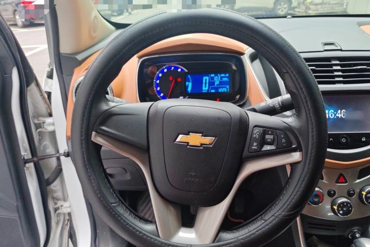 Used Chevrolet Trax 2016 1.4T Automatic Two-Wheel Drive Luxury Version Steering Wheel