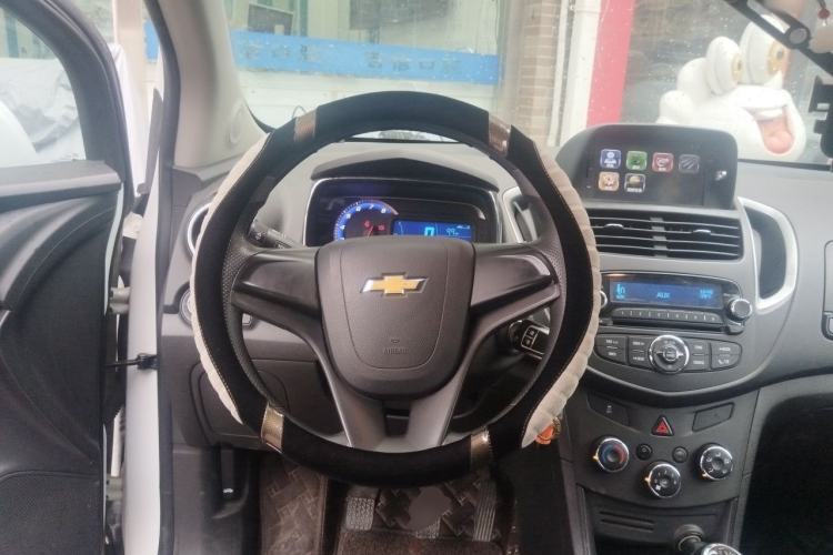 Used Chevrolet Trax 2016 1.4T Manual Two-Wheel Drive Comfort Version with Sunroof Steering Wheel