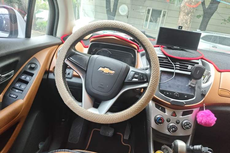 Used Chevrolet Trax 2016 1.4T Automatic 4x4 Flagship Model Steering Wheel
