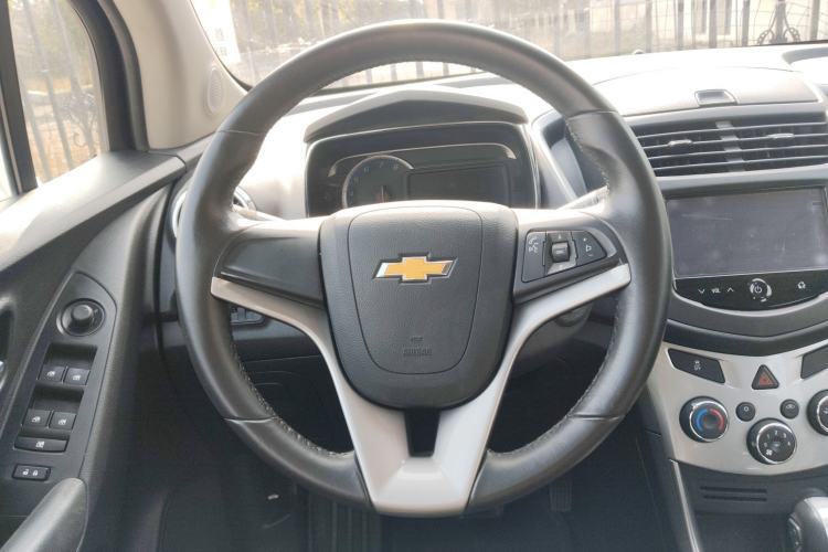 Used Chevrolet Trax 2016 1.4T Automatic Two-Wheel Drive Luxury Version Steering Wheel