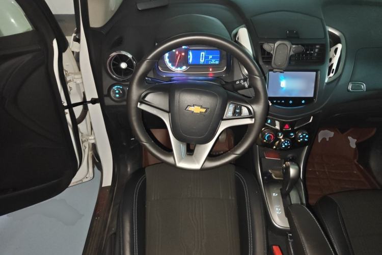 Used Chevrolet Trax 2016 1.4T Automatic Two-Wheel Drive Luxury Version Steering Wheel