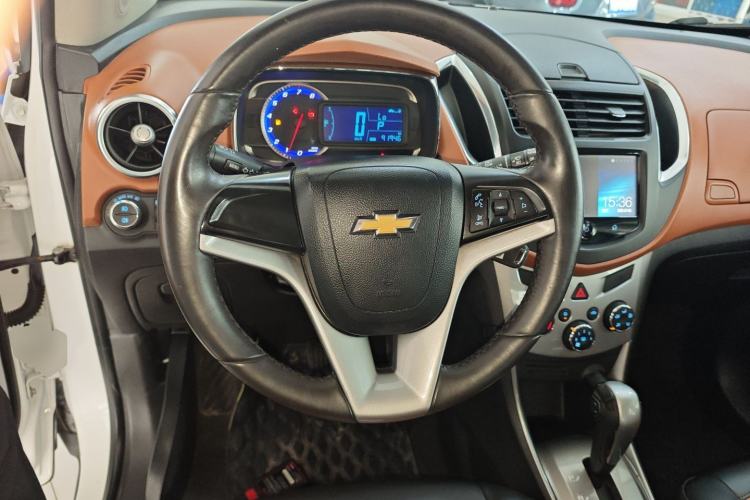 Used Chevrolet Trax 2016 1.4T Automatic 4x4 Flagship Model Steering Wheel
