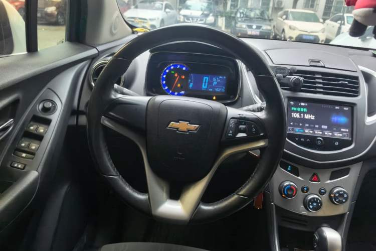 Used Chevrolet Trax 2016 1.4T Automatic Two-Wheel Drive Luxury Version Steering Wheel