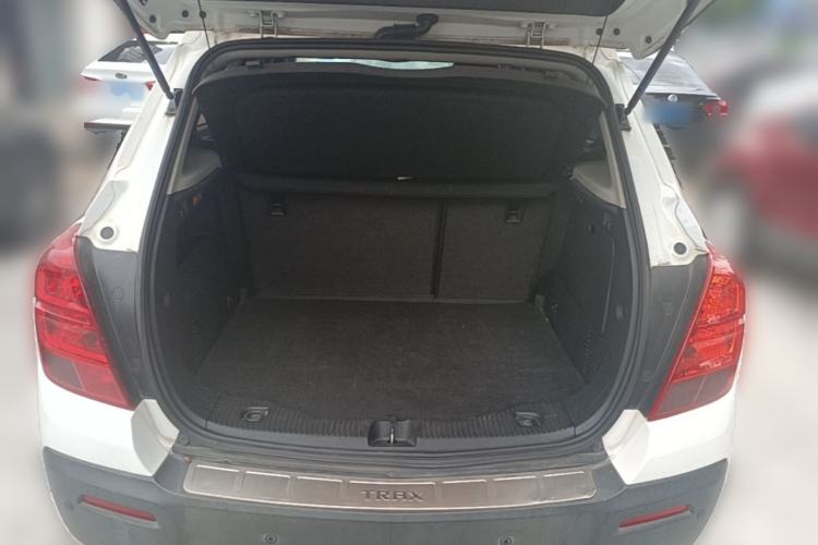Used Chevrolet Trax 2016 1.4T Automatic Two-Wheel Drive Comfort Version with Sunroof Trunk