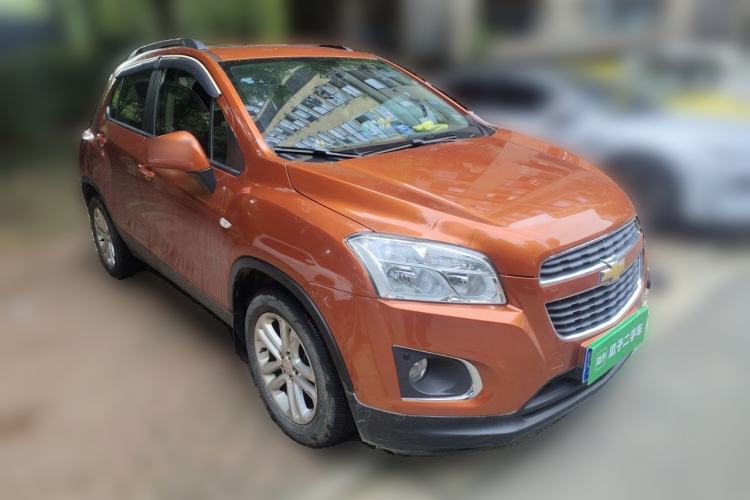 Used Chevrolet Trax 2016 1.4T Automatic Two-Wheel Drive Comfort Version with Sunroof Front Right 45 Deg