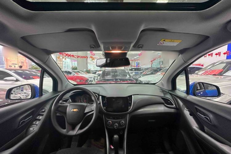 Used Chevrolet Trax 2017 1.4T Automatic Two-Wheel Drive Comfort Version Interior 1