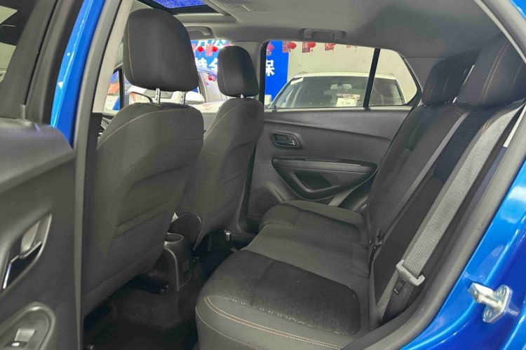 Used Chevrolet Trax 2017 1.4T Automatic Two-Wheel Drive Comfort Version Interior 6