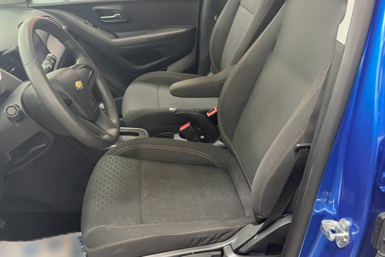 Used Chevrolet Trax 2017 1.4T Automatic Two-Wheel Drive Comfort Version Left Front Seat