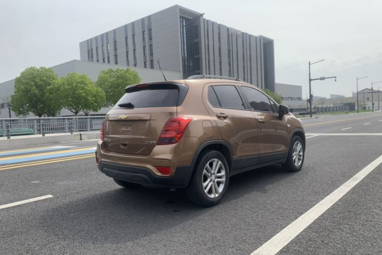 Used Chevrolet Trax 2017 1.4T Automatic Two-Wheel Drive Comfort Version Exterior 4