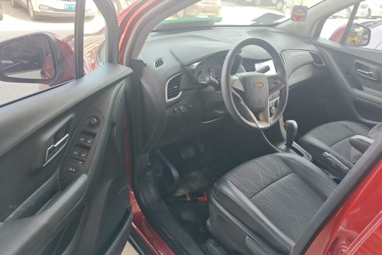 Used Chevrolet Trax 2017 1.4T Automatic Two-Wheel Drive Luxury Version Driver Seat