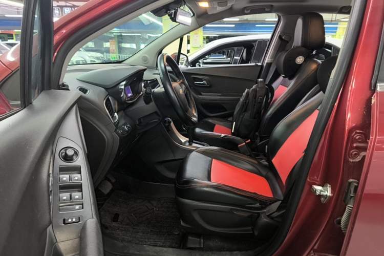 Used Chevrolet Trax 2017 1.4T Automatic Two-Wheel Drive Comfort Version Driver Seat