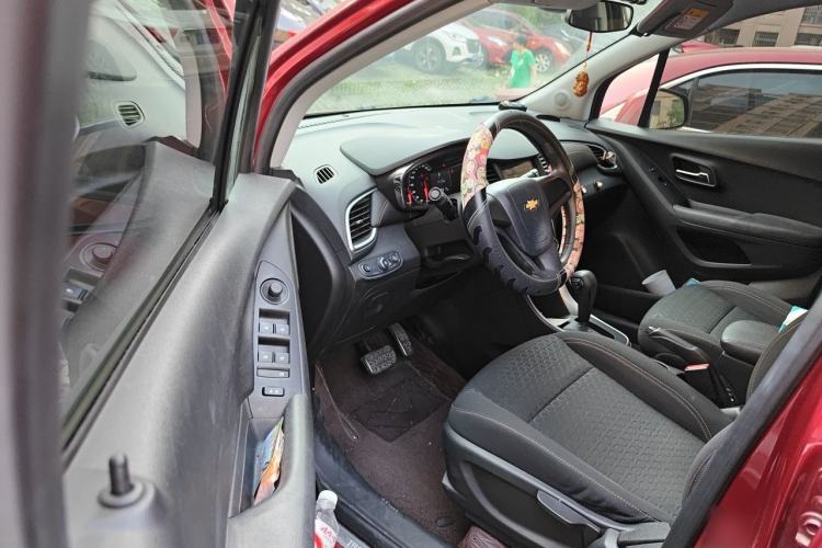 Used Chevrolet Trax 2017 1.4T Automatic Two-Wheel Drive Comfort Version Driver Seat